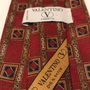 Valentino Tie
